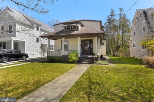 128 Hopkins Ave, Tavistock, NJ 08033-1407