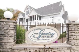 1252 College Mall Rd, Blmgtn IN  47401-6185 exterior