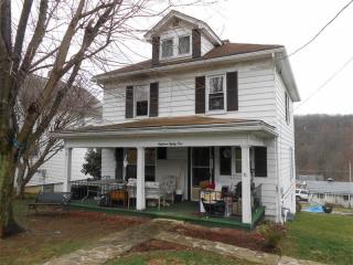 1881 Arlington Ave, Washington, PA 15301-1501