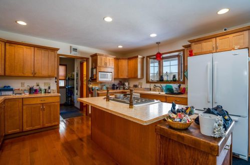 600 Rand St, Hobart IN  46342-2324 exterior