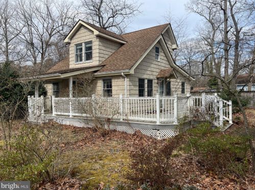 52 Poppy St, Browns Mills, NJ 08015-2336