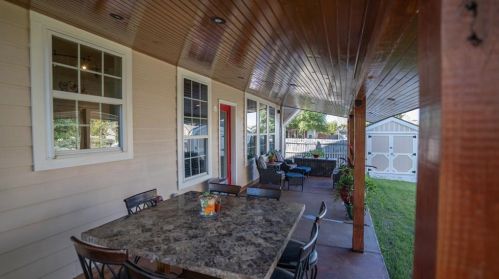 1136 Beechwood Dr, Uhland TX 78640-5718 exterior