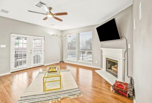 1905 Kerr Ct, Carrollton TX 75010-3208 exterior