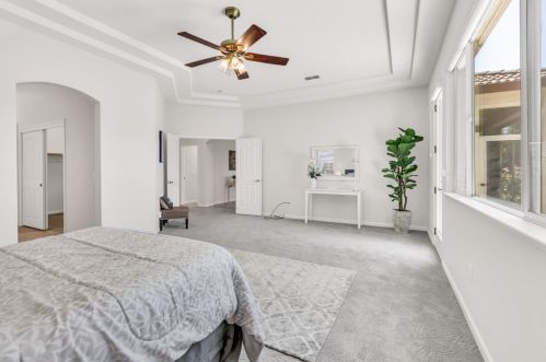 9493 Emerald Cove Ln, Elk Grove CA  95758-3612 exterior