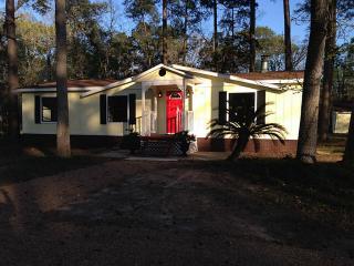 11702 Mockingbird Hl, Conroe TX  77303-5044 exterior