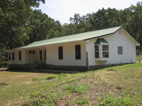 465324 1095 Rd, Gans, OK 74936-9448