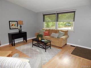 2700 Sutters Mill Ct, Midlothian, VA 23112-4016