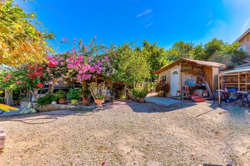 4890 Crest Ave, Riverside CA  92503-2942 exterior