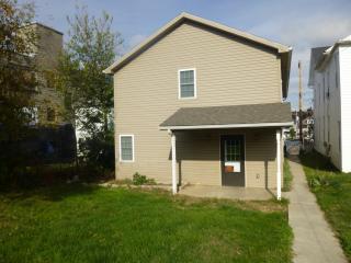 49 Church St, Ephrata PA  17522-9470 exterior