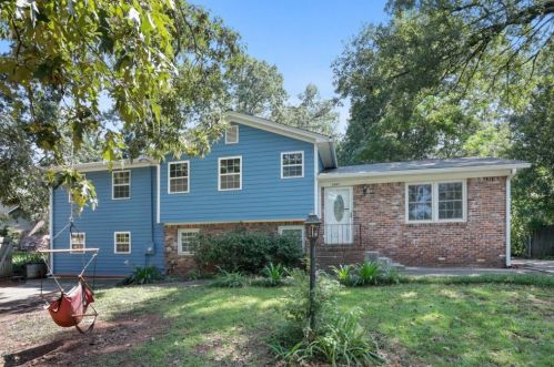 2497 Hatfield Cir, Atlanta, GA 30316-3946