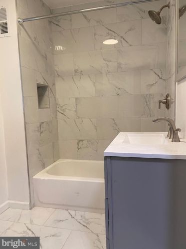 613 Front St, Camden NJ  08102-2129 exterior