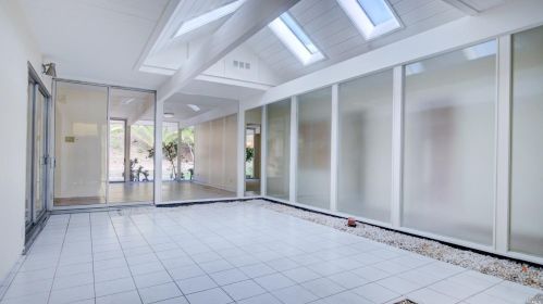 122 Golden Hinde Blvd, San Rafael, CA 94903-3818