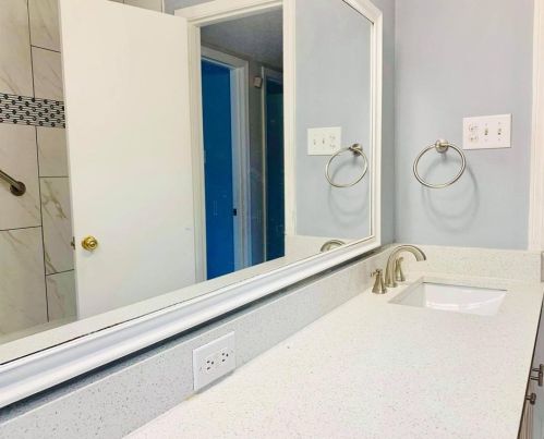 10212 Chesterton Dr, Dallas TX  75238-2248 exterior