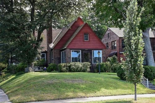 4814 Mayflower Rd, Norfolk, VA 23508-2125