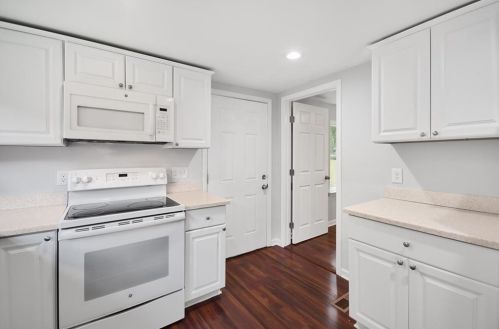 847 Hargis St, Atlanta GA  30315-8606 exterior