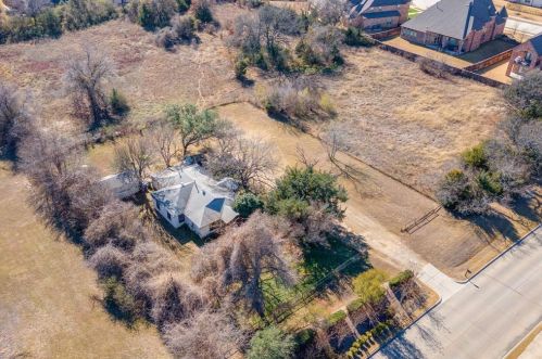 805 Murphy Rd, Colleyville, TX 76034-7206