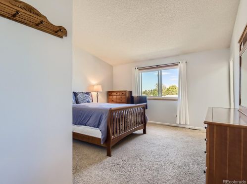 18191 Crestridge Dr, Aurora CO 80015-2667 exterior