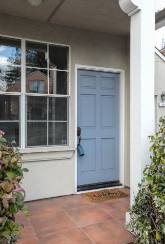 102 Concord Cir, Mountain View, CA 94040-1320