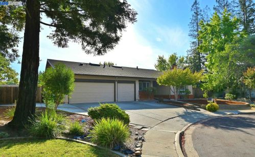 321 Salem Ct, San Ramon, CA 94583-2536