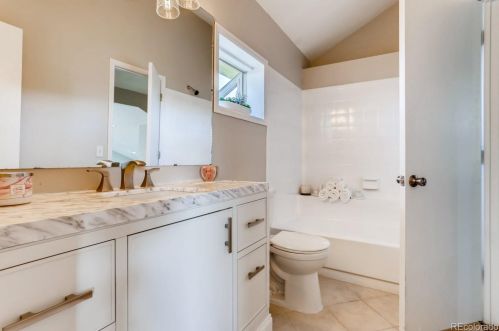 18534 Layton Pl, Aurora CO 80015-3268 exterior