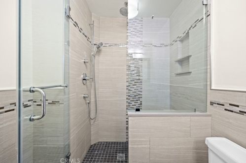 1468 Hillside Dr, Glendale CA  91208-2417 exterior