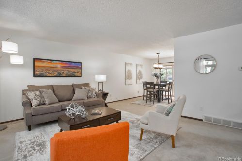 6917 Spruce Dr, Englewood CO 80112-1229 exterior