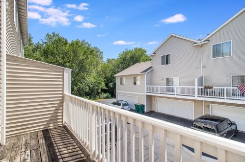 2912 Woodside Dr, Joliet IL  60431-8826 exterior