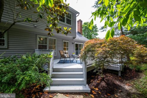 2612 Belle Crest Ln, Silver Spring MD 20906-3173 exterior