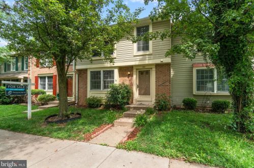 1114 Stevenson Ct, Herndon, VA 20170-3535