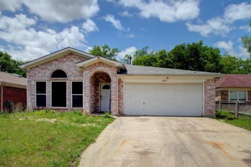 3713 Chaddybrook Ln, Fort Worth, TX 76137-1058