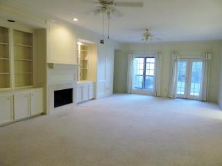 1015 Coachlight Dr, Houston TX  77077-1109 exterior