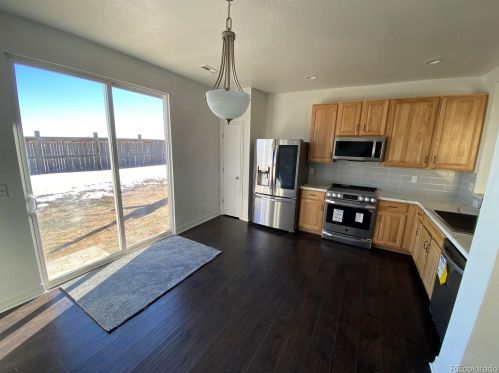 841 Willow Dr, Denver, CO 80603-7743