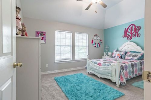 901 Hilton Dr, Midlothian TX  76063-3840 exterior