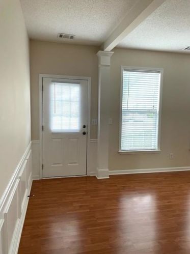 8815 Grappe Trce, Suwanee, GA 30024-6210