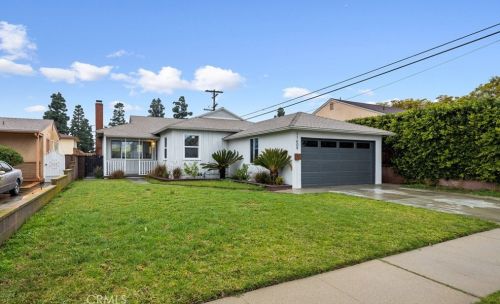 11609 Atkinson Ave, Hawthorne CA  90250-1827 exterior