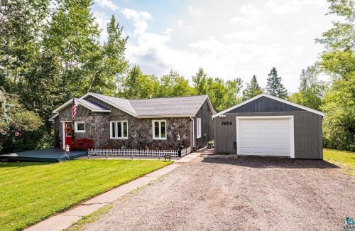 7434 Brighton St, Duluth, MN 55804-3117