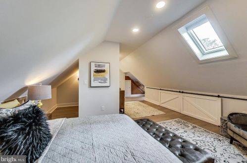 403 Dale Dr, Silver Spring MD  20910-5528 exterior