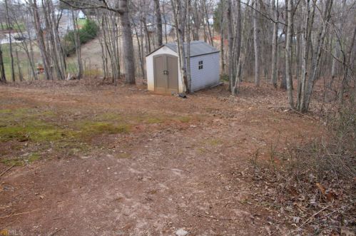 331 Rolling Meadows Dr, Cleveland, GA 30528-8820
