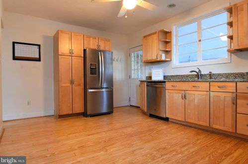 7667 Berry Dr, Riviera Beach, MD 21122-1901
