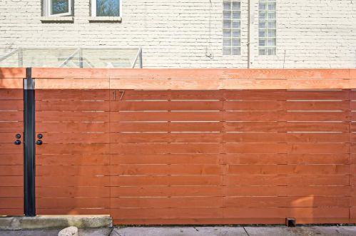 4242 Buena Vista St, Dallas TX  75205-4477 exterior