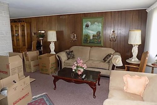 817 Holland St, Vandergrift, PA 15690-1504