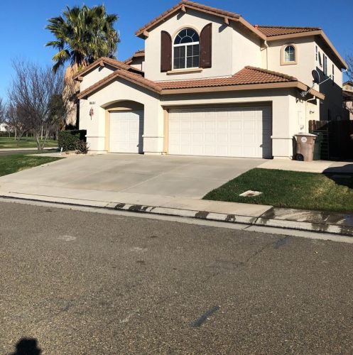 8601 Dupree Ct, Elk Grove, CA 95624-3948