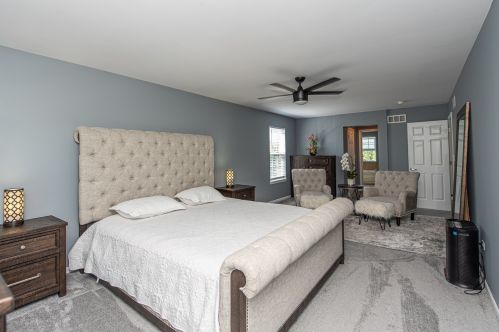 10 Covington Ct, Lemont IL  60490-4924 exterior