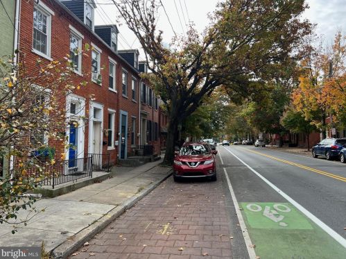 249 Mulberry St, Lancaster PA  17603-3571 exterior