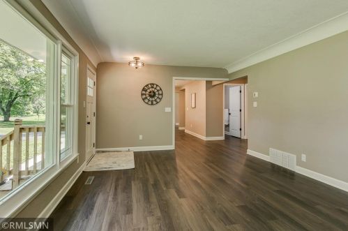 4893 121st St, Saint Paul MN  55110-5902 exterior