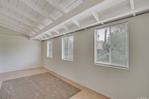 2918 Westridge Rd, Riverside CA  92506-4454 exterior