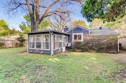 6462 Camp Bowie Blvd, Fort Worth TX  76116-4337 exterior