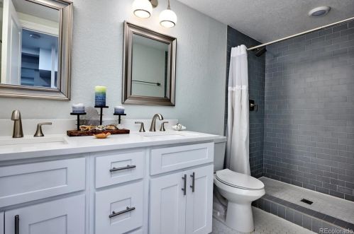 5564 Mansfield Ave, Denver CO  80237-1064 exterior