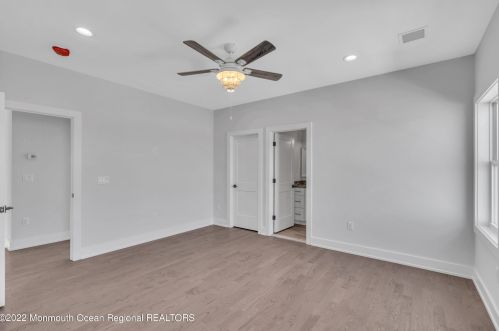 19 Sturgis Rd, Lavallette NJ 08735-2843 exterior