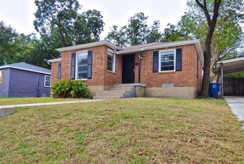 2617 Calvin St, Dallas, TX 75204-3303